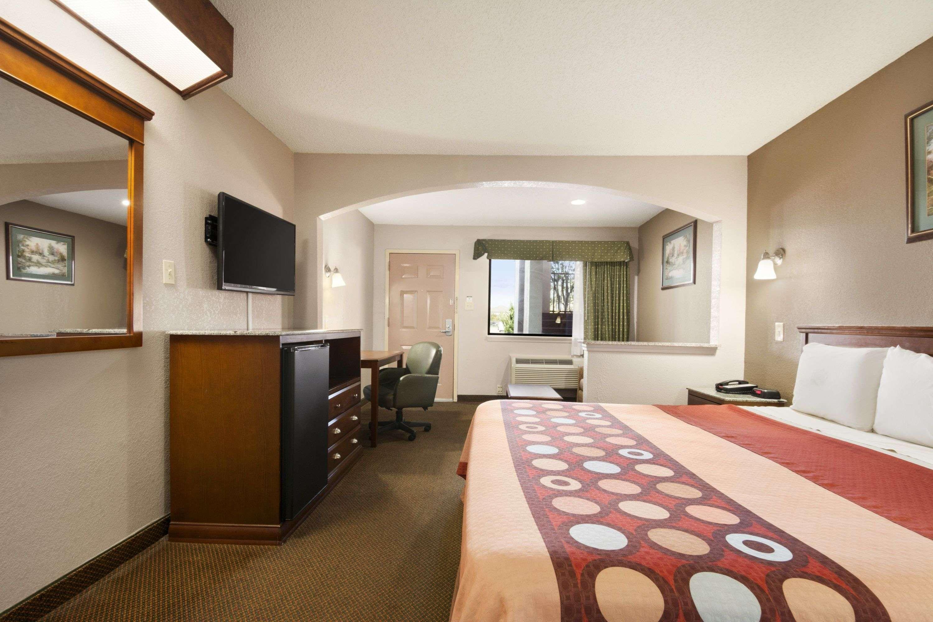 Super 8 Baton Rouge/I-12 Motel Eksteriør bilde